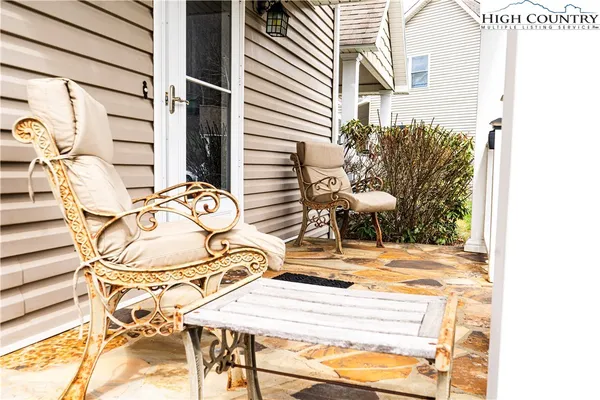 $475,000 | 306-2 Creatwood Trail, Unit 16, Vilas, NC 28692