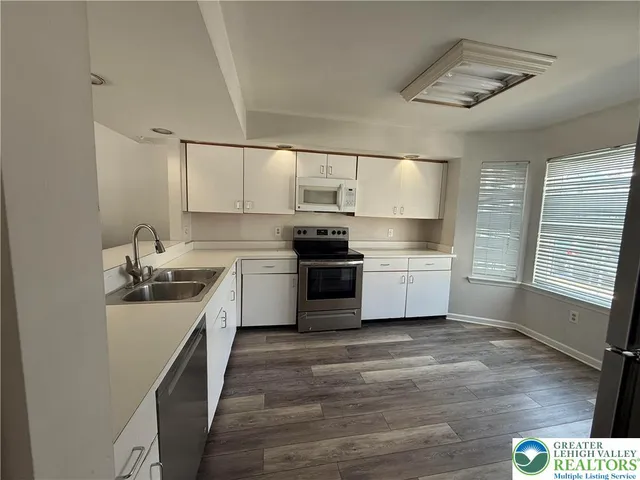 $2,250 | 120 Franklin Court, Bethlehem, PA 18020