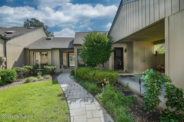 $760,000 | 6 Lake Pinehurst Villas Road, Pinehurst, NC 28374