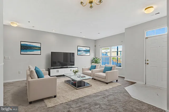 $425,000 | 8206 Barrington Court, Severn, MD 21144