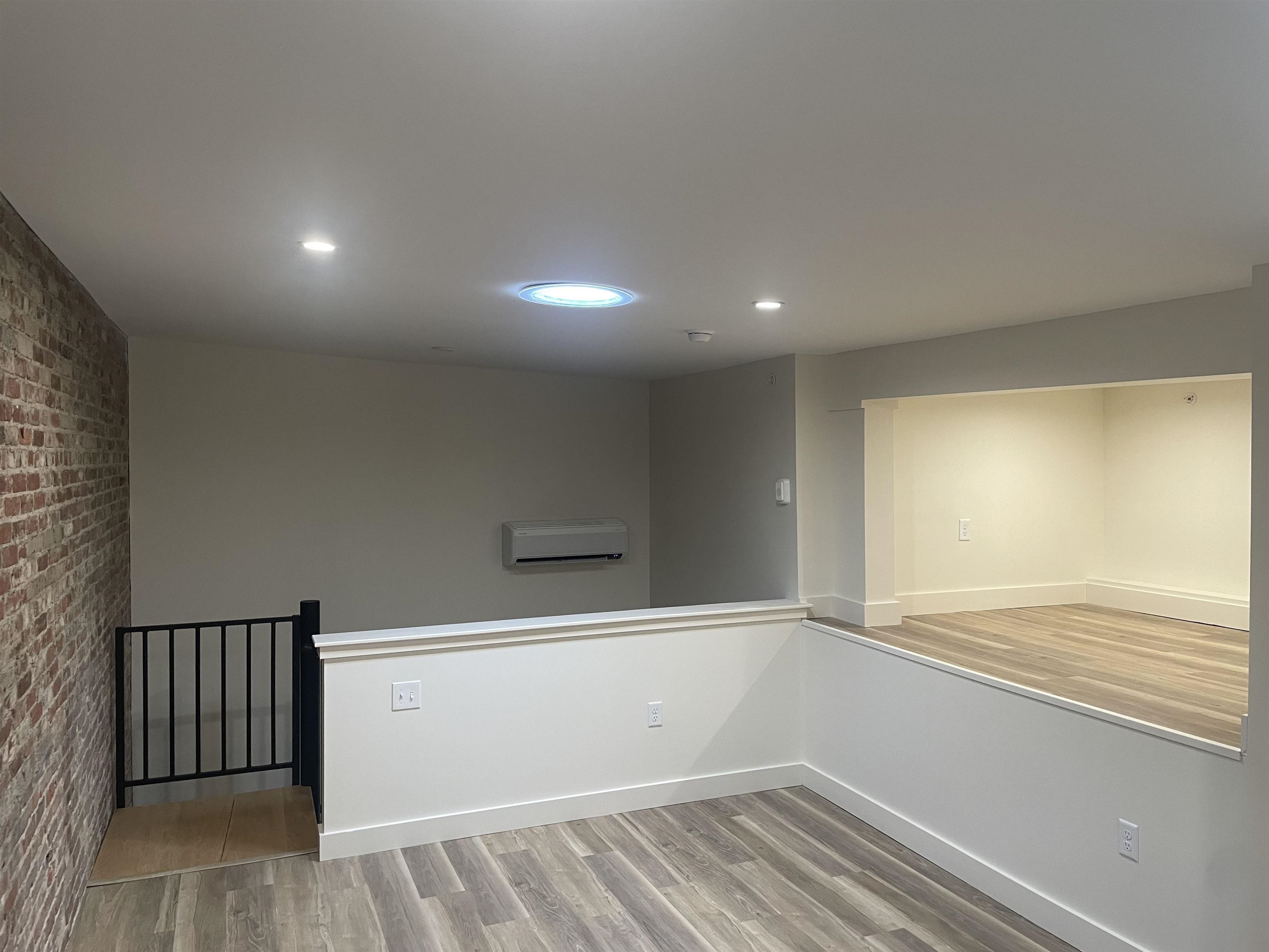 22 South Main Street, Unit 202 Rochester, NH 03867 - Photo 20 of 35