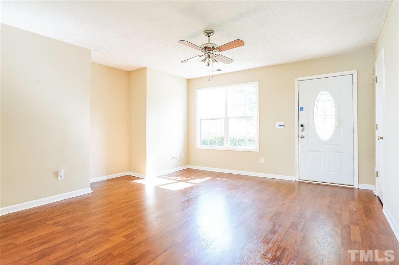 1724 Pebble Ridge Drive Raleigh, NC 27610 - Photo 4 of 25 Gallery Image 4