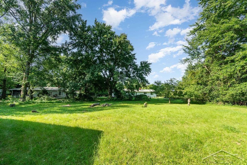 939 South Dearing Road Midland, MI 48640 - Photo 24 of 27 50150566-62e2eed7-de56-4b59-83b6-29f0c3afa58c.JPG