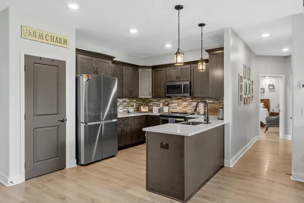 $689,999 | 1415 Southside Road, Southside, TN 37171