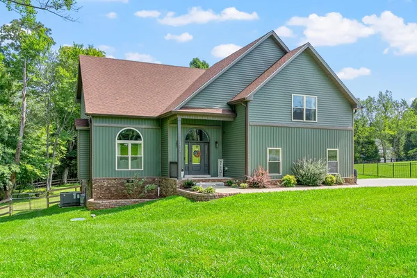$689,999 | 1415 Southside Road, Southside, TN 37171