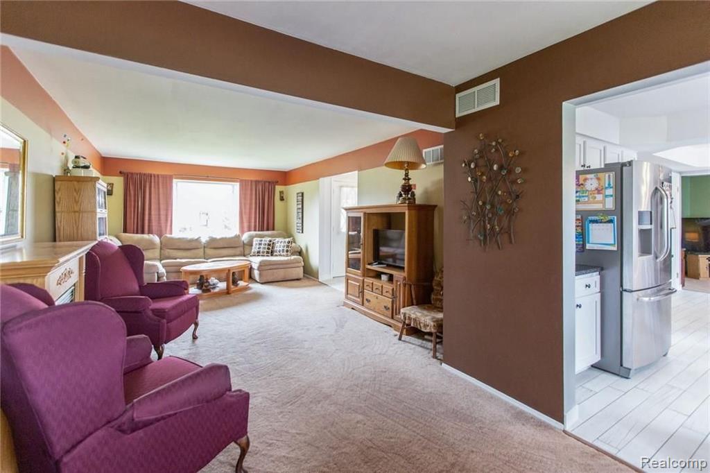 2269 Norton Road Rochester Hills, MI 48307 - Photo 5 of 31