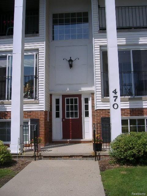 470 Baldwin Avenue, Unit 23 Rochester, MI 48307 - Photo 1 of 4 470 Front Entry.JPG