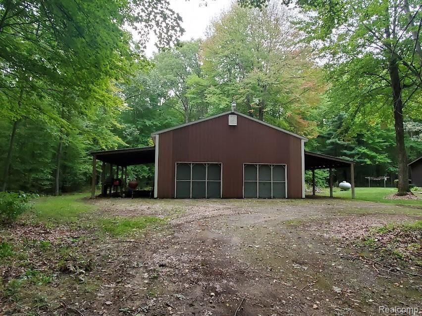 12445 Bell Road Burt, MI 48417 - Photo 2 of 20