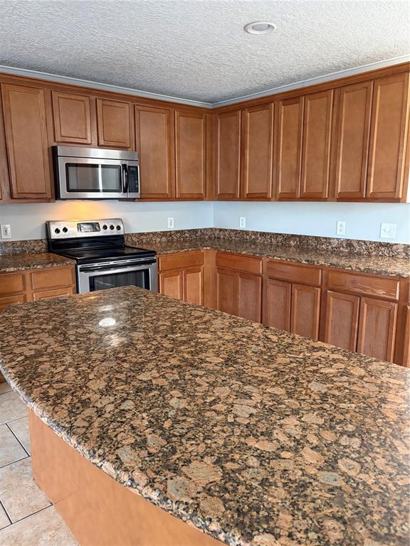 2729 Amanda Kay Way Kissimmee, FL 34744 - Photo 4 of 16