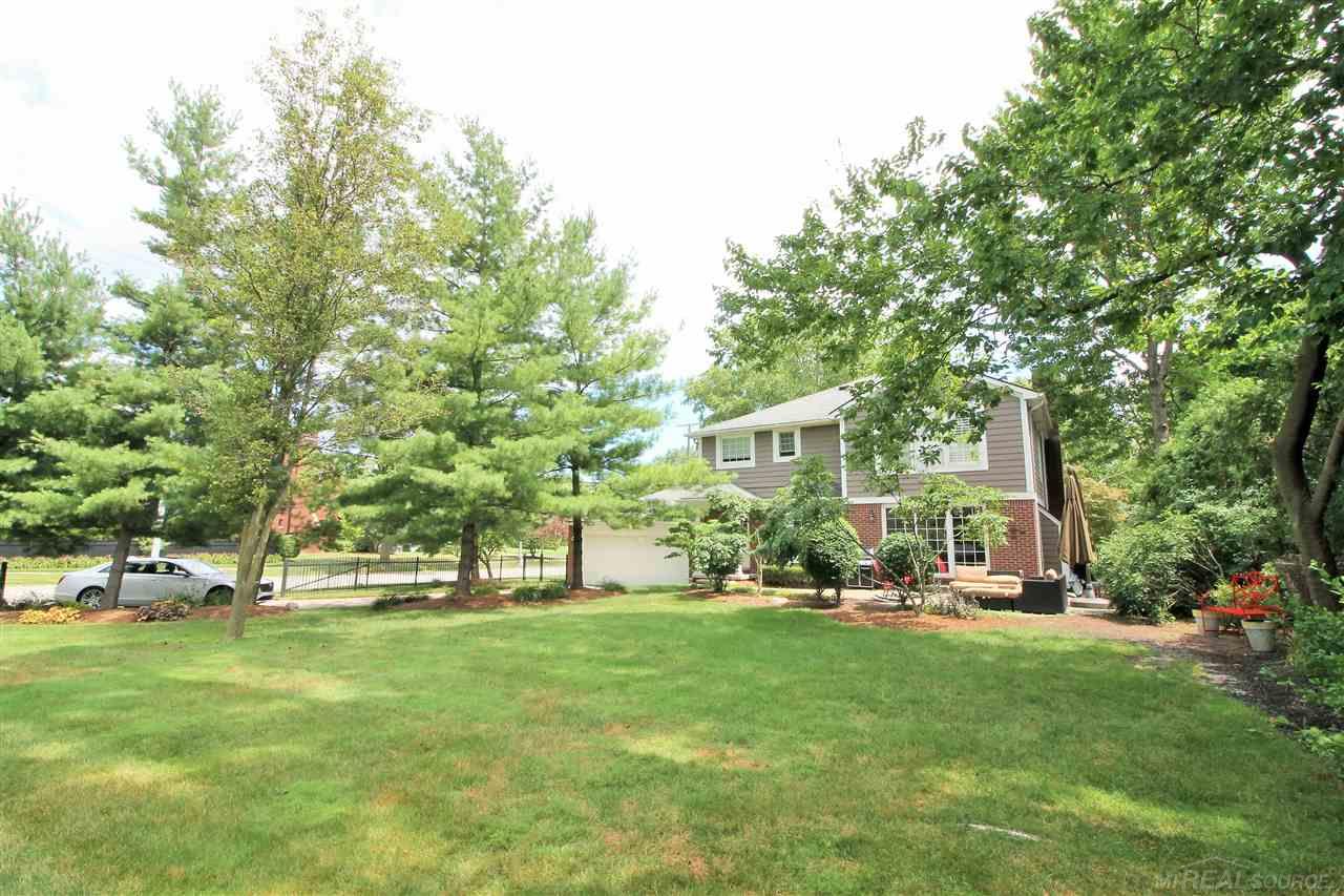 1177 Devonshire Road Grosse Pointe, MI 48230 - Photo 74 of 78 50018564-76.JPG