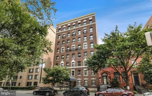 $272,000 | 1125 12th Street Northwest, Unit 64, Washington, DC 20005