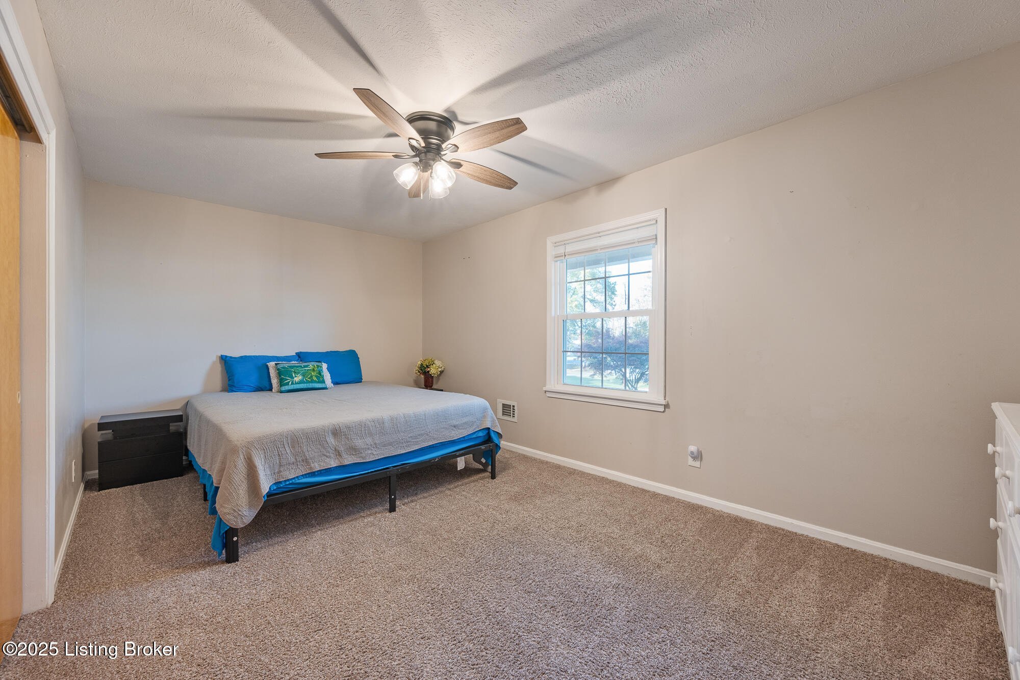 4408 Lambert Road Louisville, KY 40219 - Photo 26 of 38 4408 Lambert Rd-33