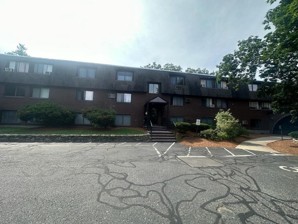 688 Boston Post Road East, Unit 303 Marlborough, MA 01752 - Photo 19 of 20 Gallery Image 19