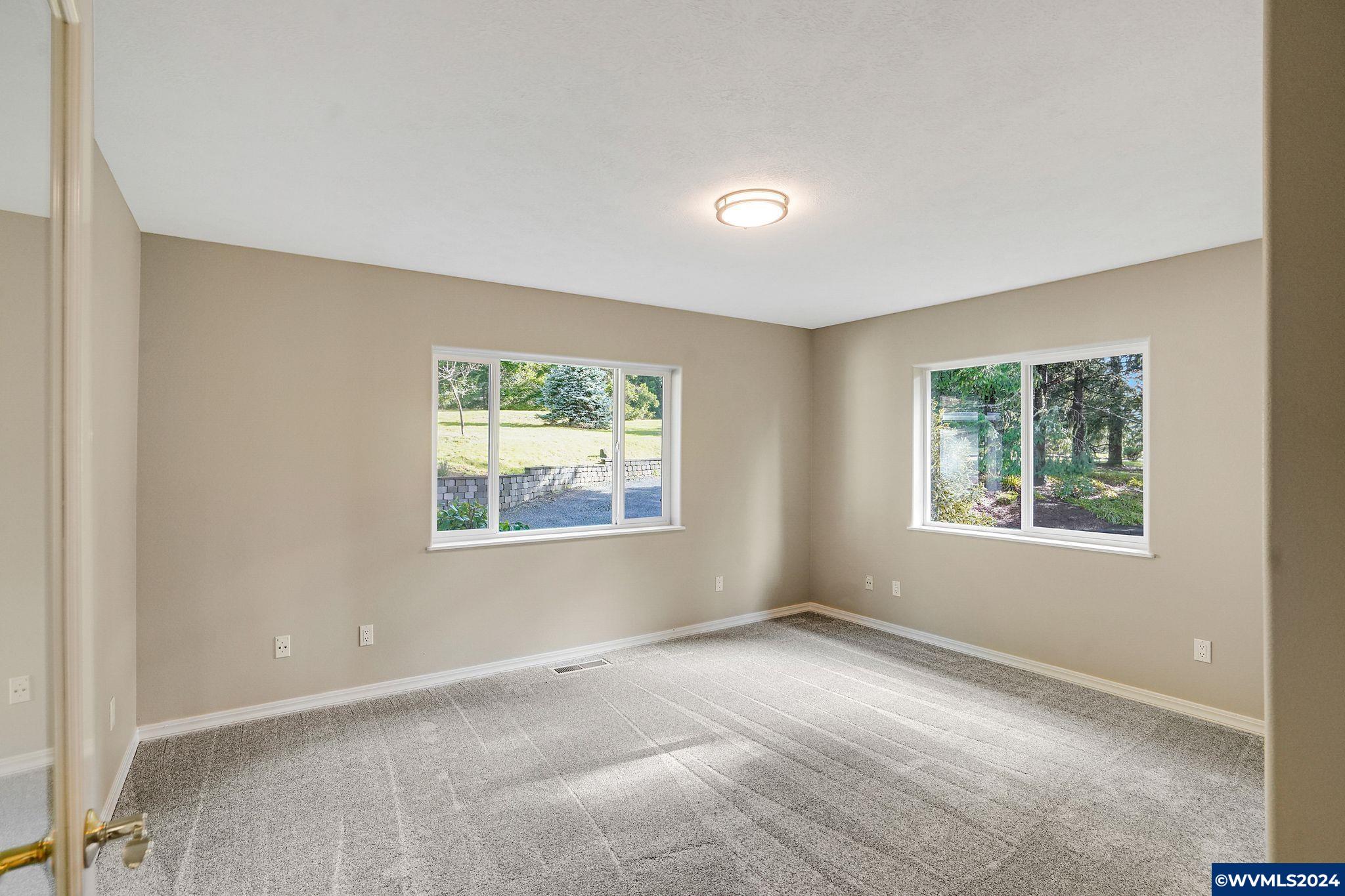 17255 Oakdale Road Dallas, OR 97338 - Photo 19 of 41