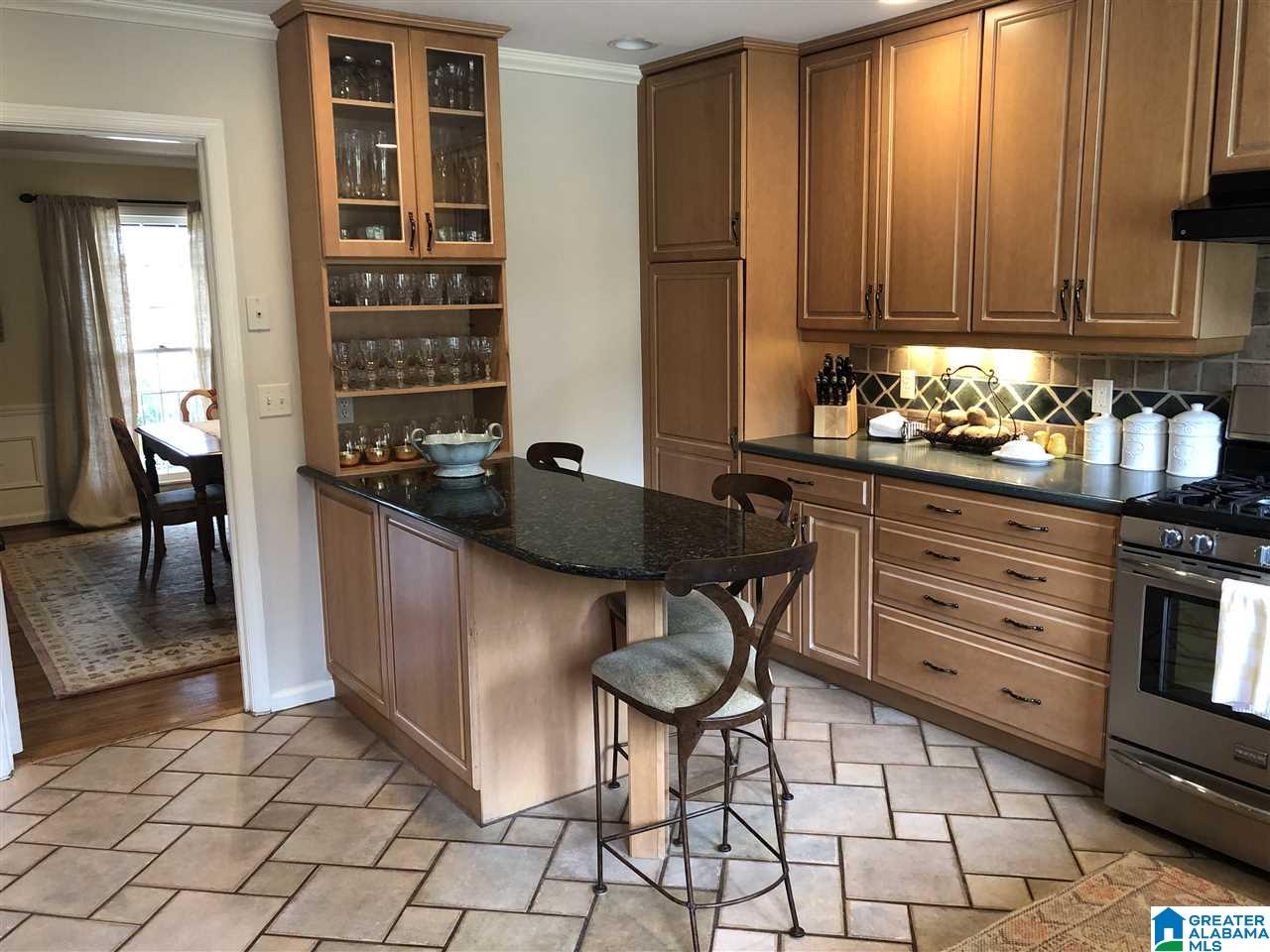 3632 Crestside Road Birmingham, AL 35223 - Photo 3 of 17