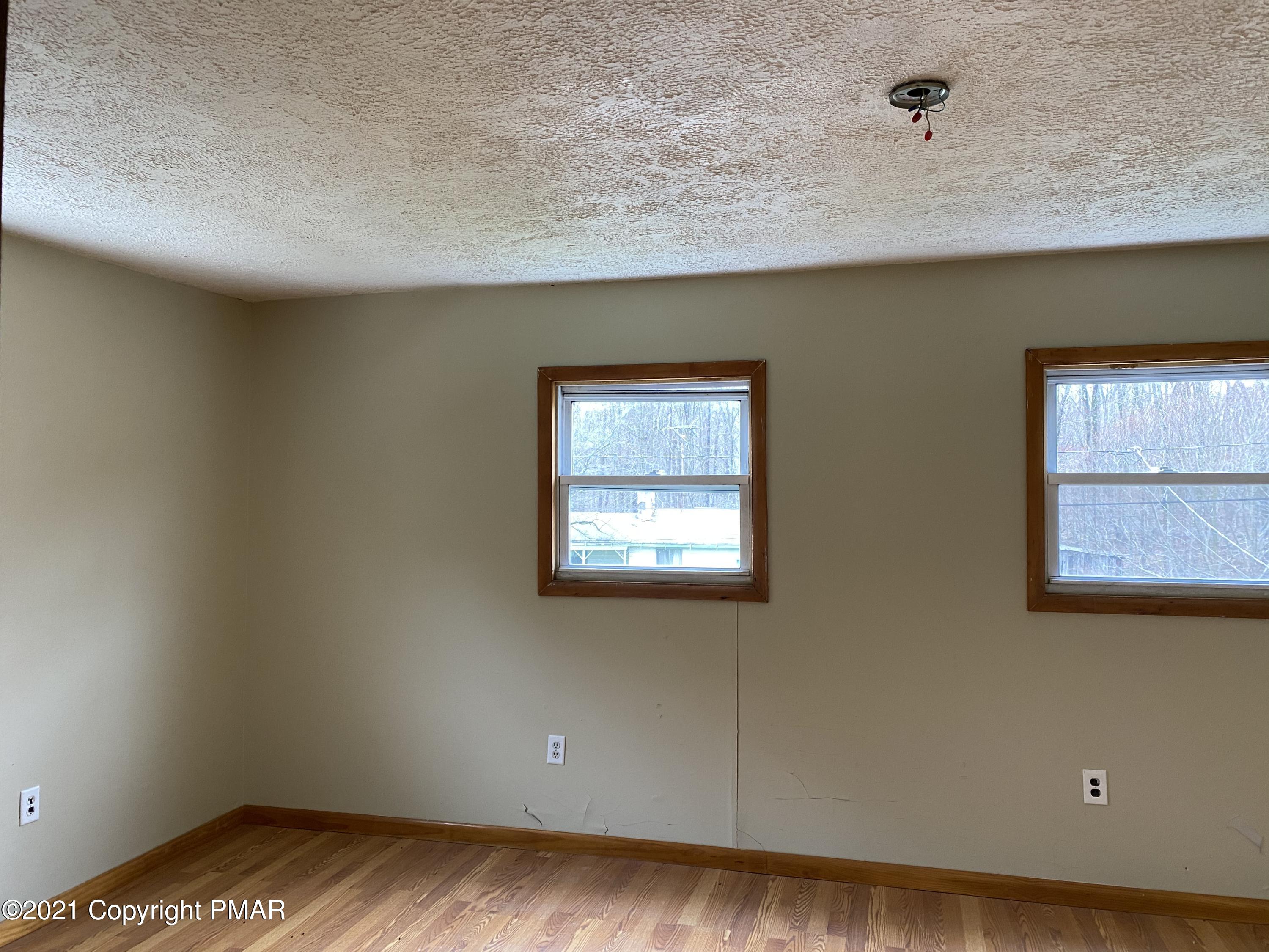3181 Chip Path Gouldsboro, PA 18424 - Photo 8 of 13 a view of empty room with window