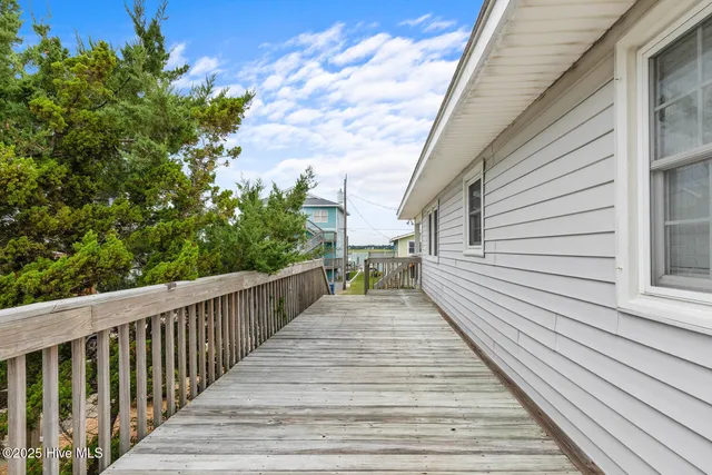 $725,000 | 1331 Carolina Boulevard, Topsail Beach, NC 28445