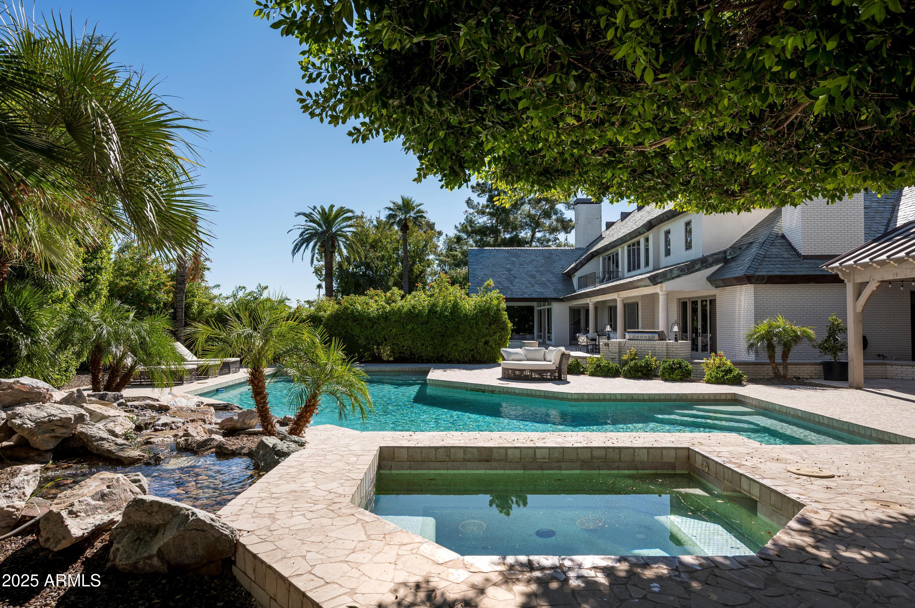 34 Biltmore Estates Drive Phoenix, AZ 85016 - Photo 47 of 60 Resort Backyard