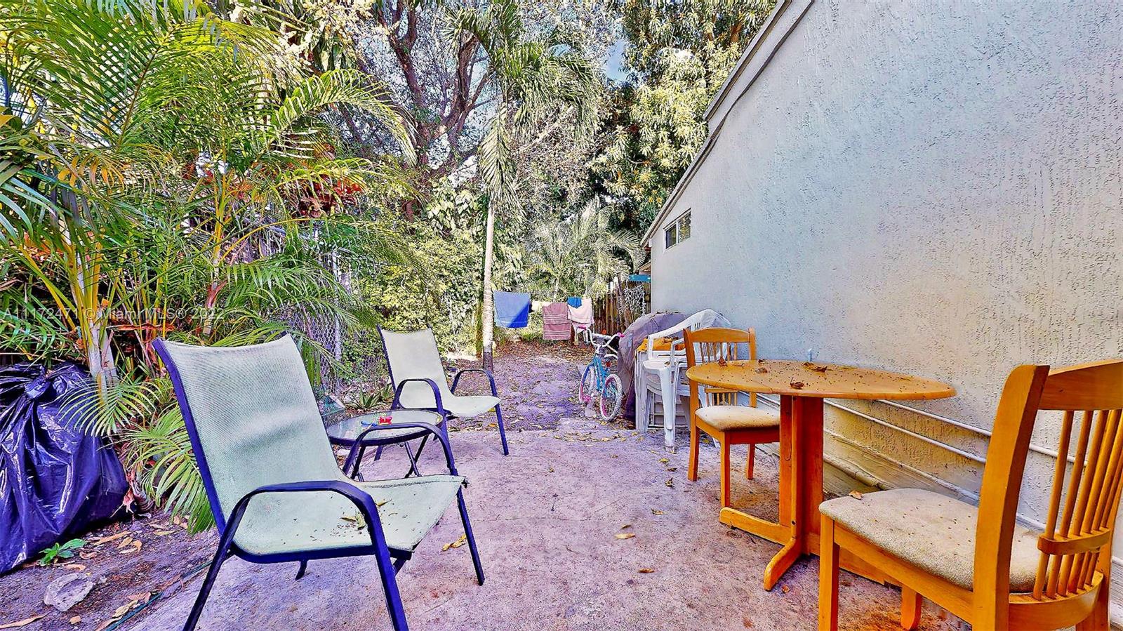 1237 Northwest 33rd Avenue Miami, FL 33125 - Photo 15 of 46