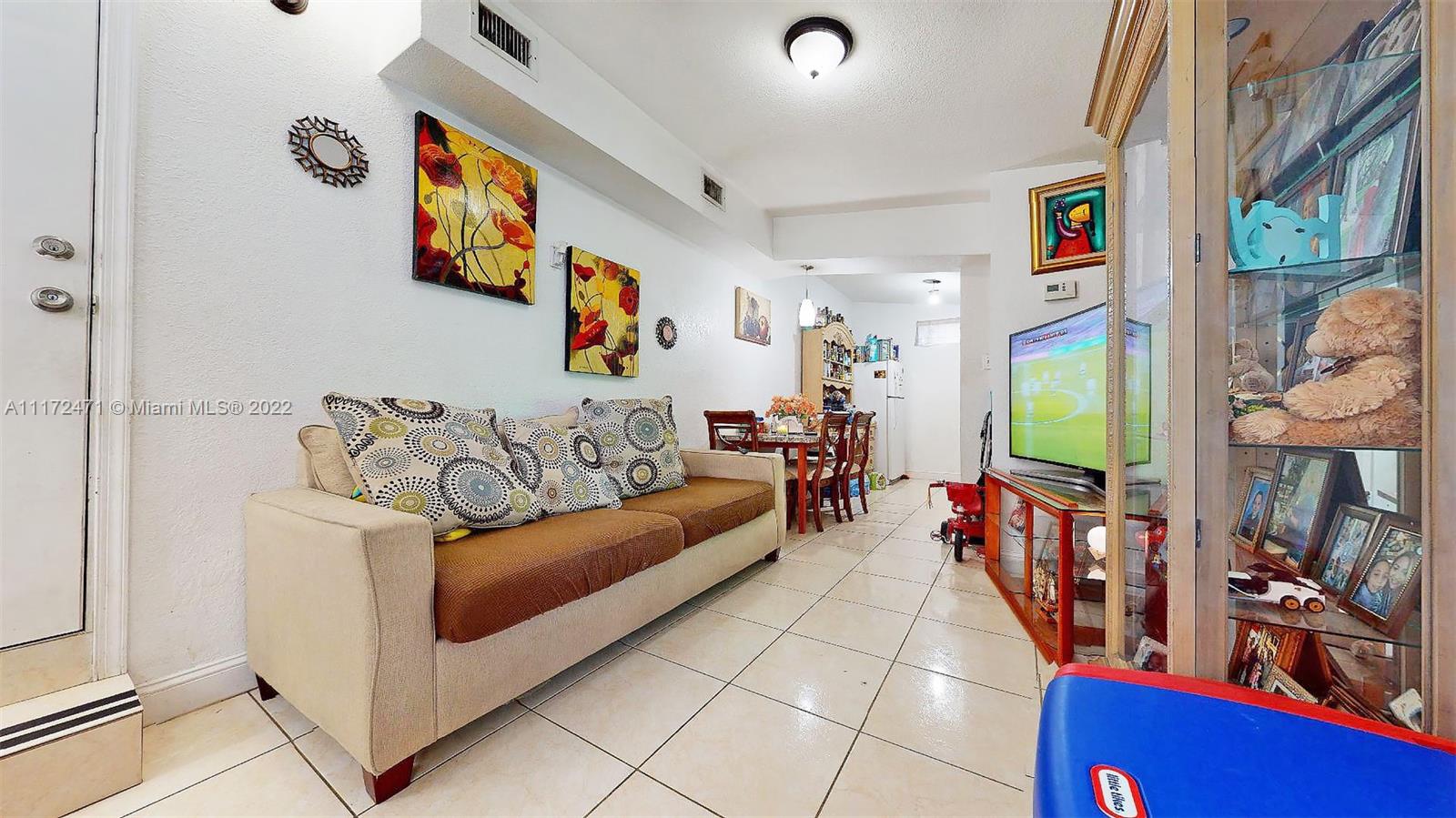 1237 Northwest 33rd Avenue Miami, FL 33125 - Photo 27 of 46