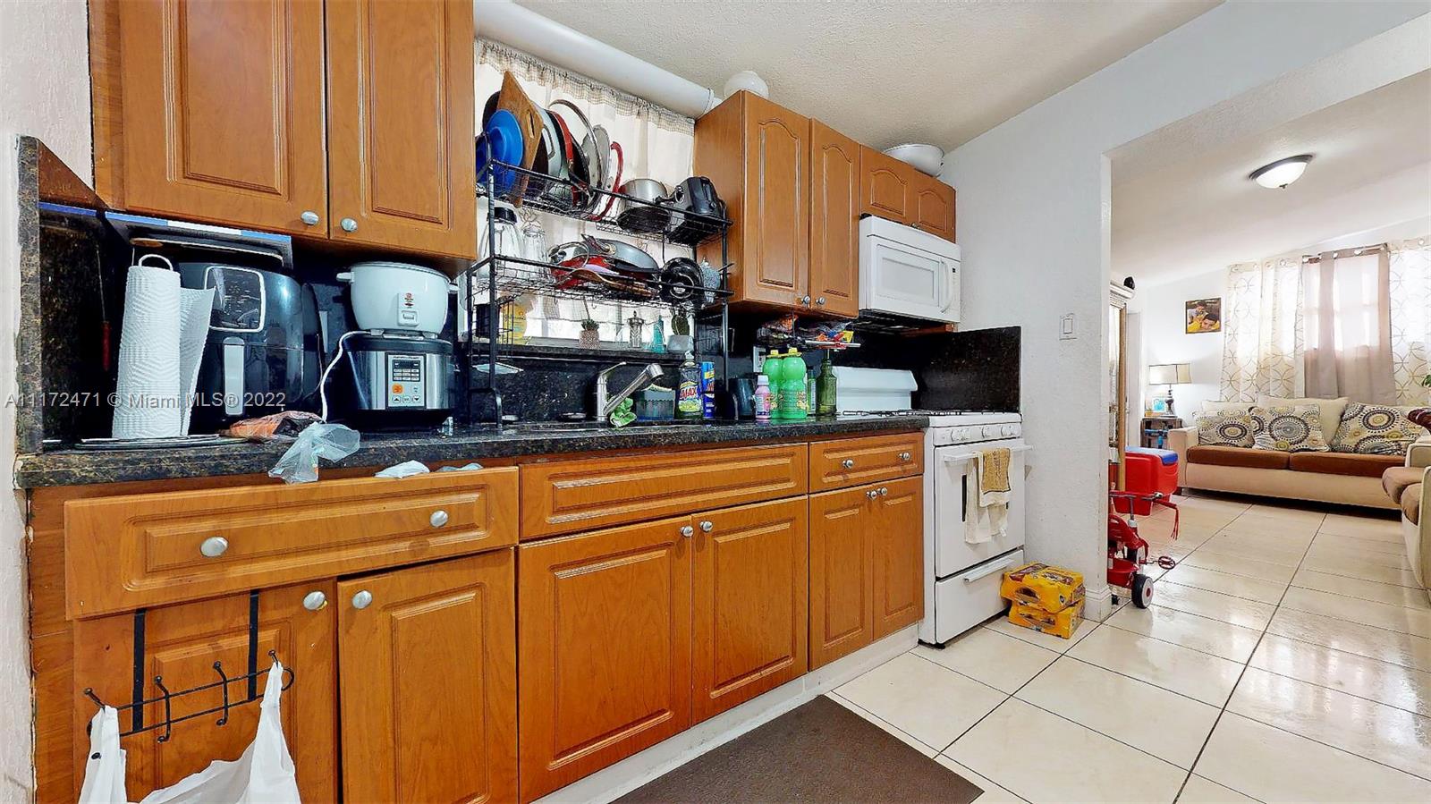 1237 Northwest 33rd Avenue Miami, FL 33125 - Photo 32 of 46