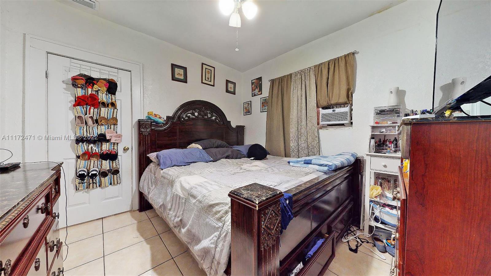 1237 Northwest 33rd Avenue Miami, FL 33125 - Photo 35 of 46