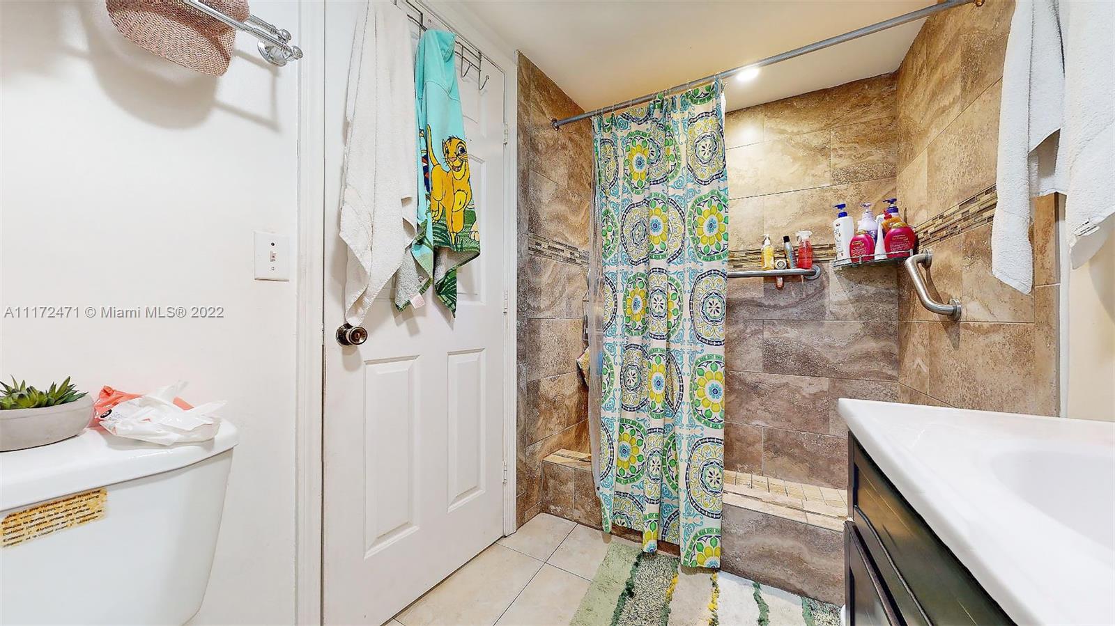 1237 Northwest 33rd Avenue Miami, FL 33125 - Photo 36 of 46
