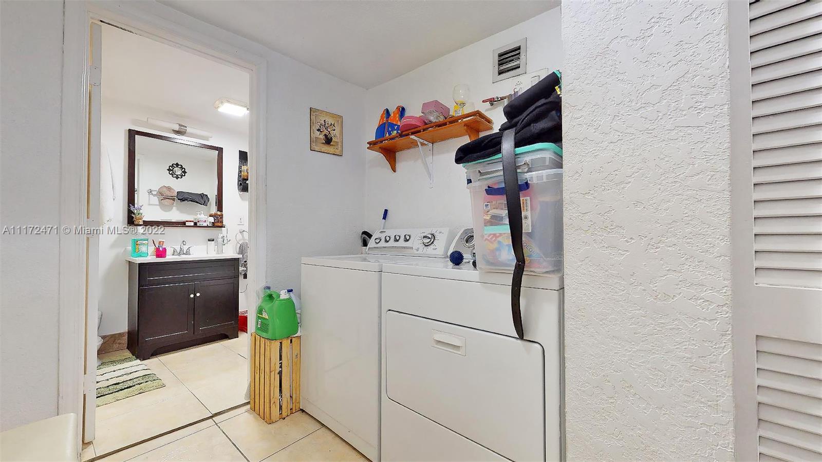 1237 Northwest 33rd Avenue Miami, FL 33125 - Photo 40 of 46