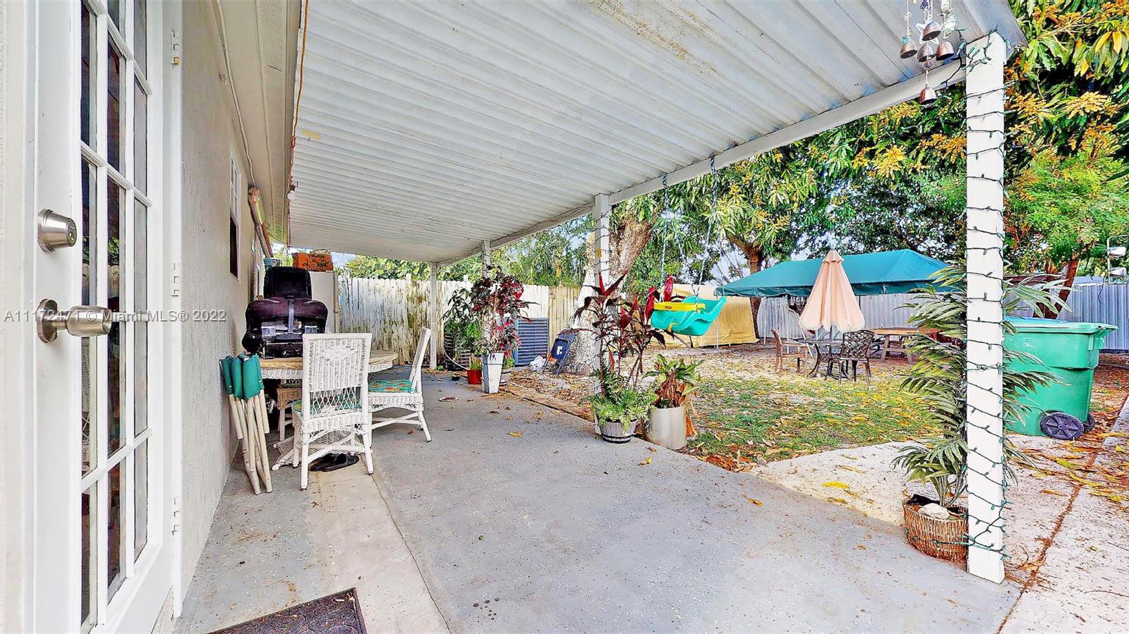 1237 Northwest 33rd Avenue Miami, FL 33125 - Photo 43 of 46
