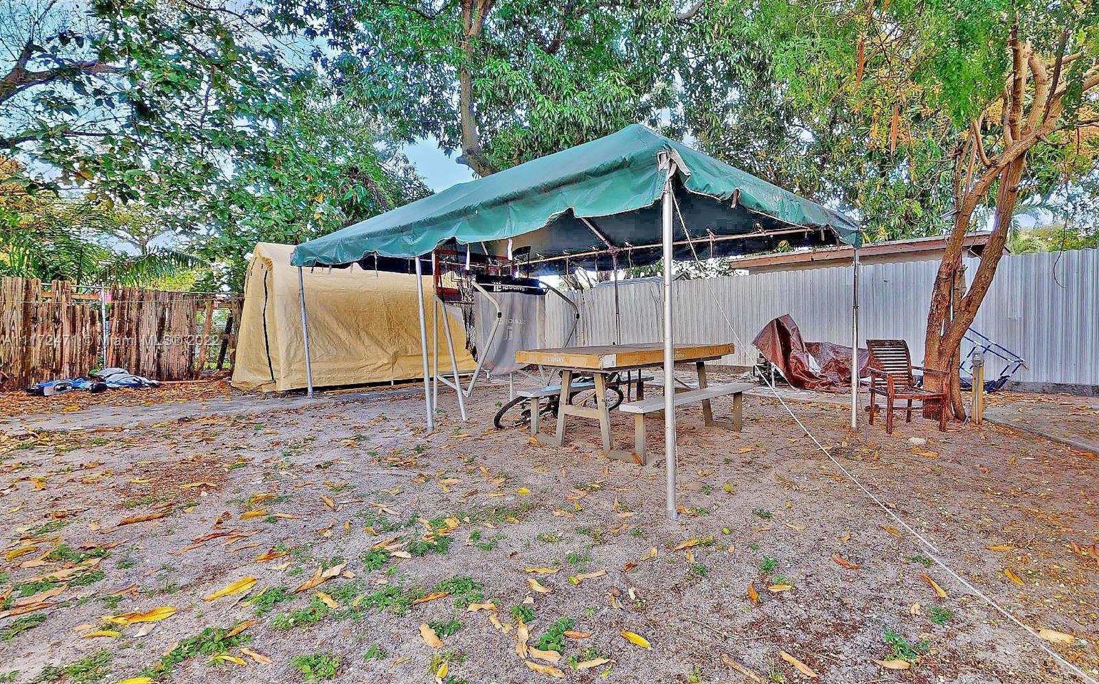 1237 Northwest 33rd Avenue Miami, FL 33125 - Photo 45 of 46