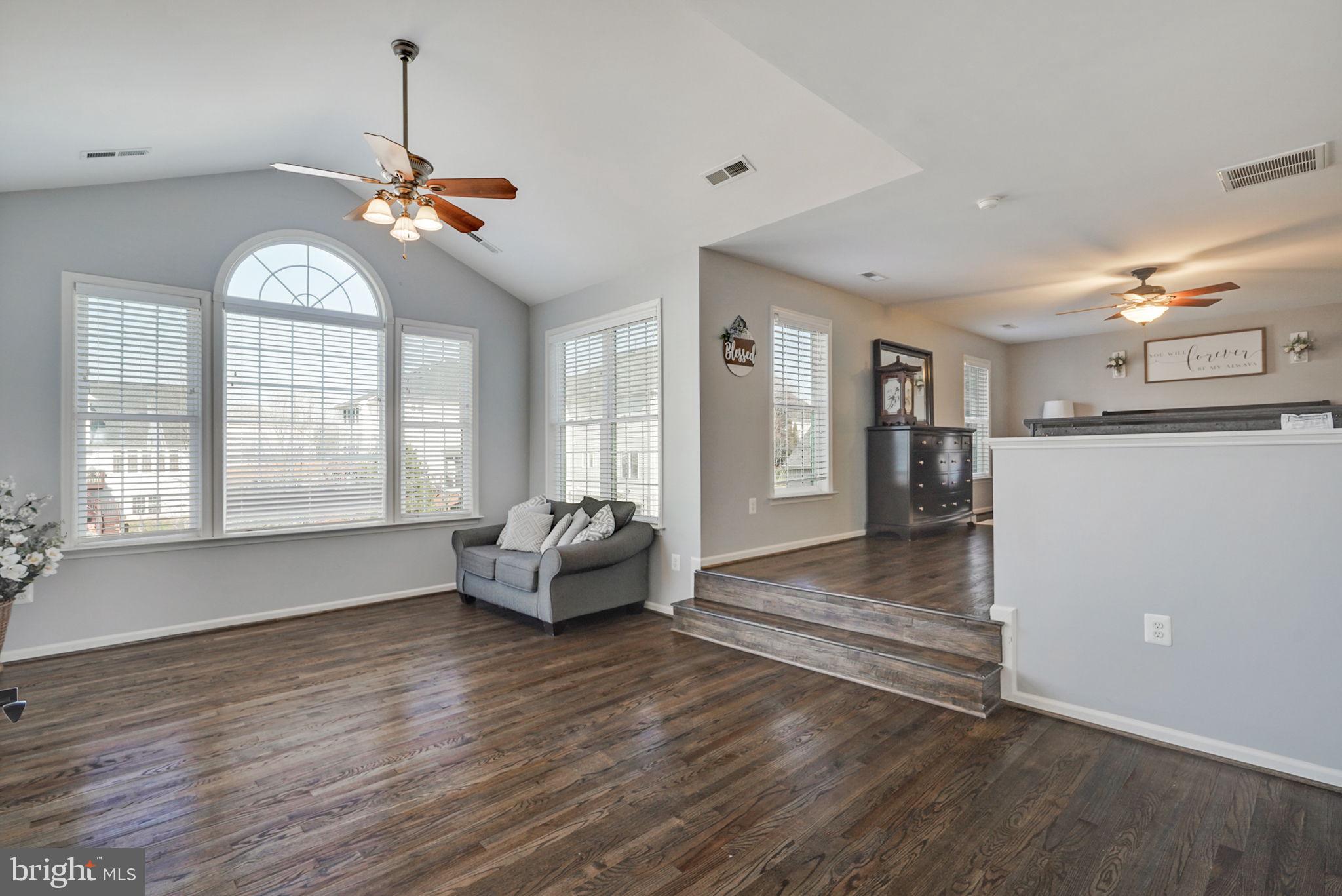 4064 Sapling Way Triangle, VA 22172 - Photo 21 of 52 Gallery Image 21