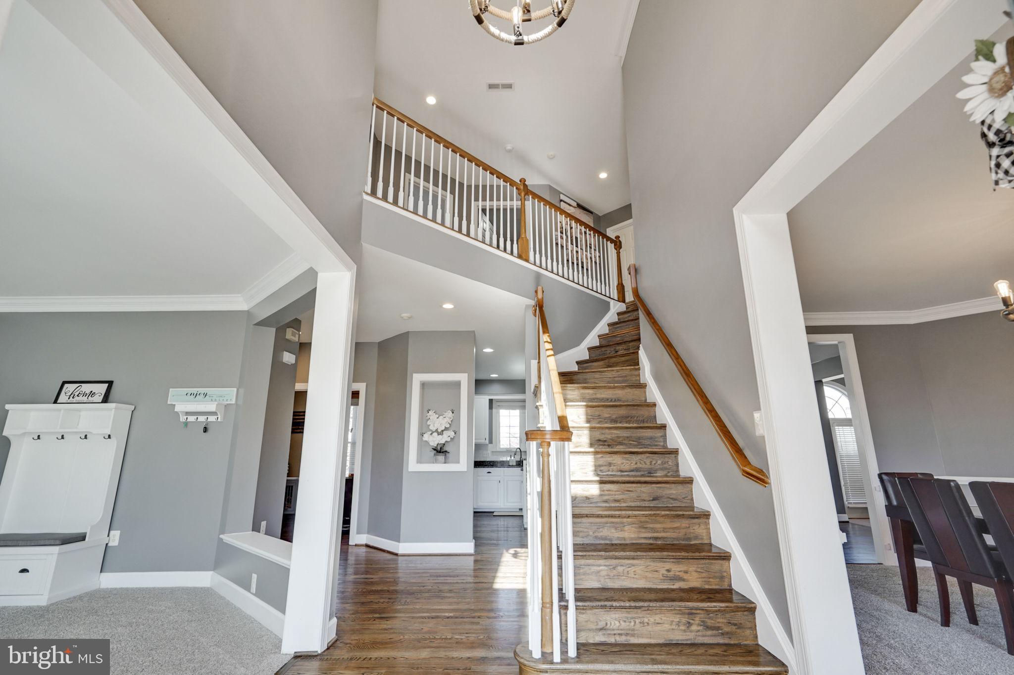 4064 Sapling Way Triangle, VA 22172 - Photo 4 of 52 Gallery Image 4