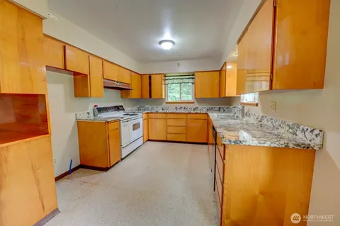 $850,000 | 20221 Church Lake Road East, Bonney Lake, WA 98391