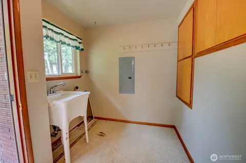 $850,000 | 20221 Church Lake Road East, Bonney Lake, WA 98391