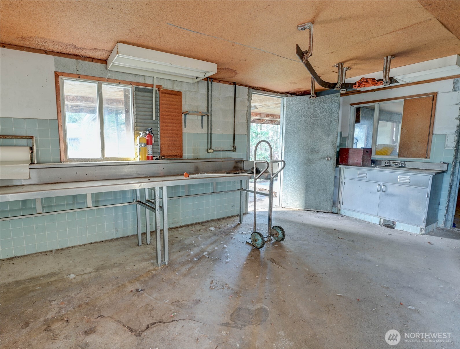 20221 Church Lake Road East Bonney Lake, WA 98391 - Photo 31 of 37 a view of storage and utility room