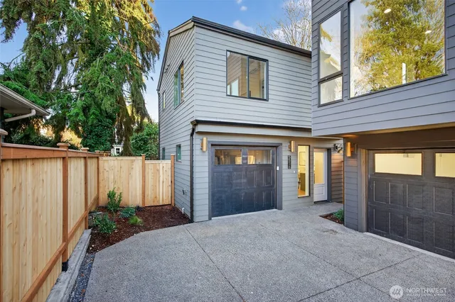 $835,000 | 5516 25th Avenue Northeast, Seattle, WA 98105