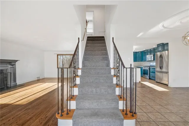 a view of entryway and hall