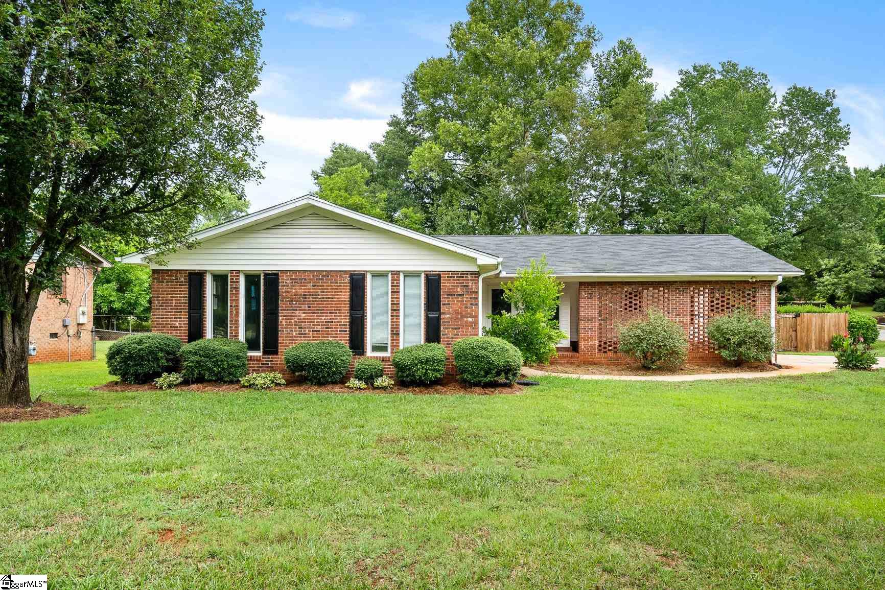 300 Watkins Road Greenville, SC 29617 - Photo 1 of 28 Gallery Image 1