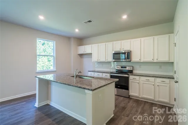 $2,523 | 3324 Blf Hl Lane, Charlotte, NC 28215