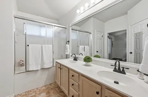 $375,000 | 1409 Knoll Ridge Drive, Cedar Park, TX 78613
