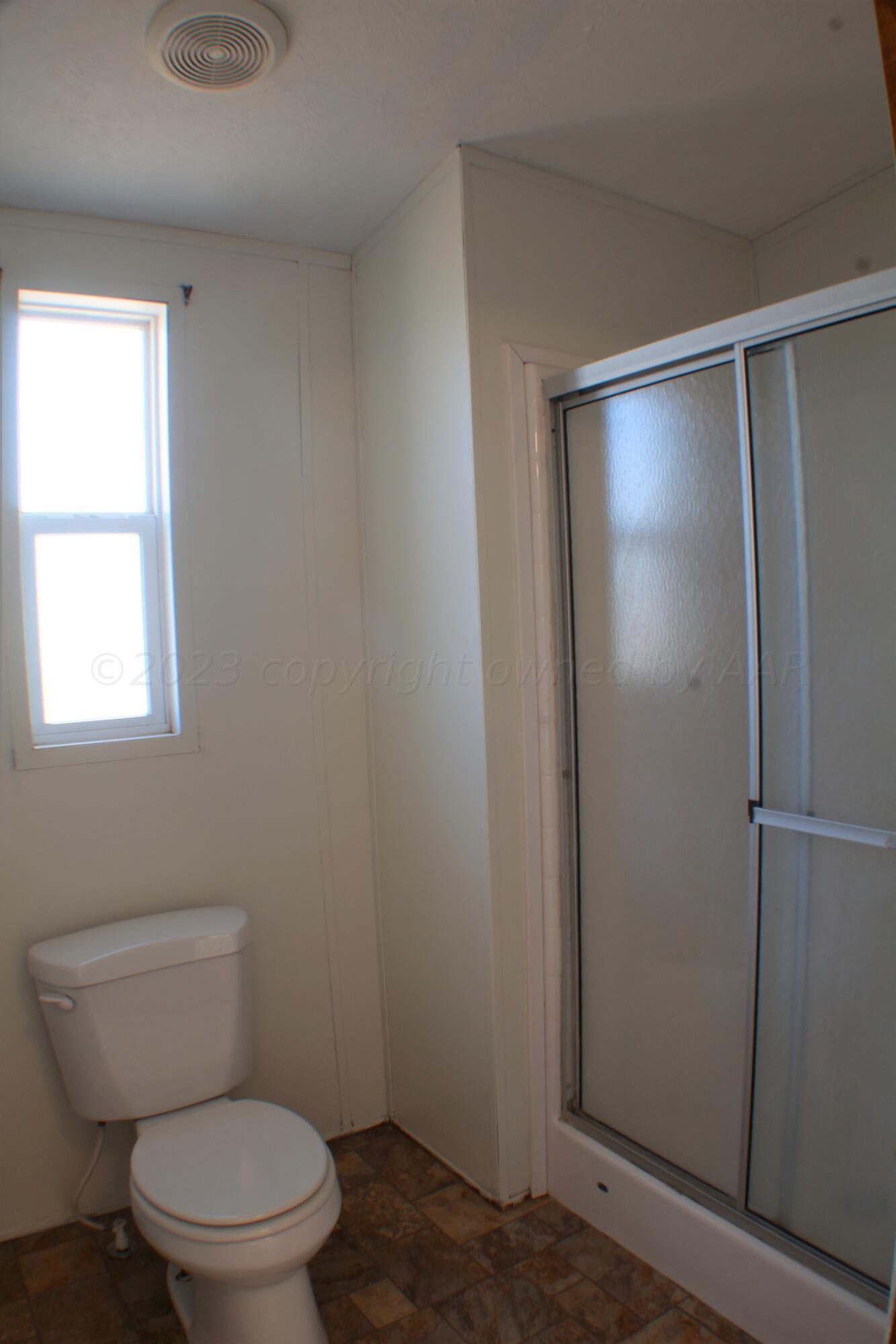 6707 Mark Road Amarillo, TX 79118 - Photo 18 of 28 MasterBathroom (2)