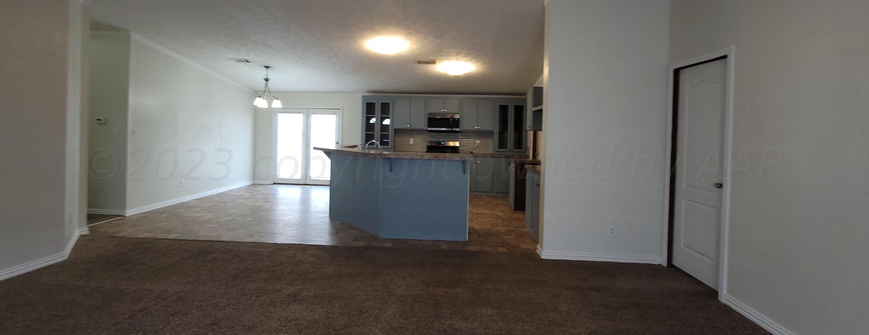 6707 Mark Road Amarillo, TX 79118 - Photo 9 of 28 LivingRoom (2)