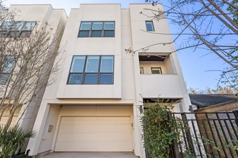 $749,999 | 5911 Rose Street, Houston, TX 77007