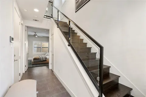$689,900 | 5911 Rose Street, Houston, TX 77007