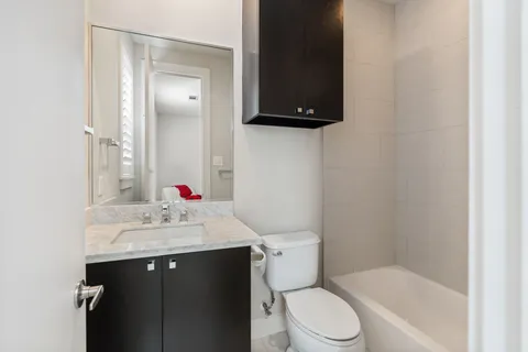 $749,999 | 5911 Rose Street, Houston, TX 77007