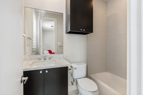 $699,900 | 5911 Rose Street, Houston, TX 77007