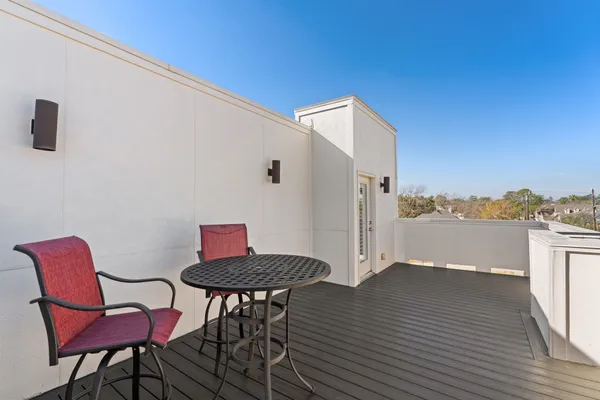 $699,900 | 5911 Rose Street, Houston, TX 77007