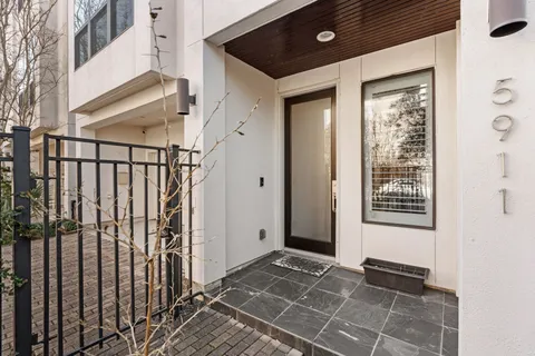 $749,999 | 5911 Rose Street, Houston, TX 77007