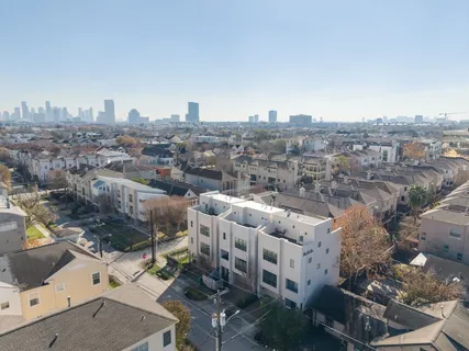 $689,900 | 5911 Rose Street, Houston, TX 77007