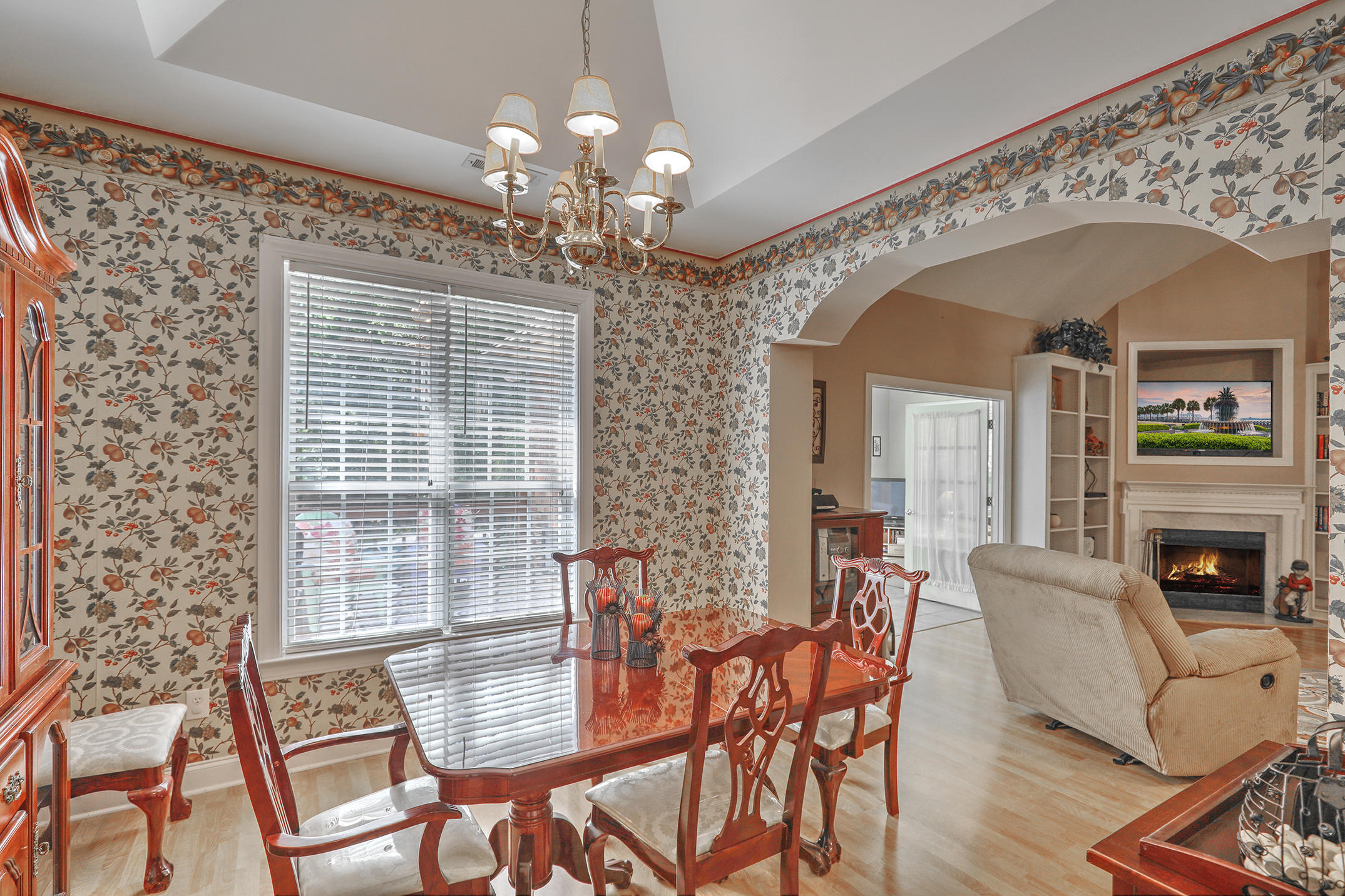 238 Scalybark Road Summerville, SC 29485 - Photo 23 of 36 238 scalybark dining